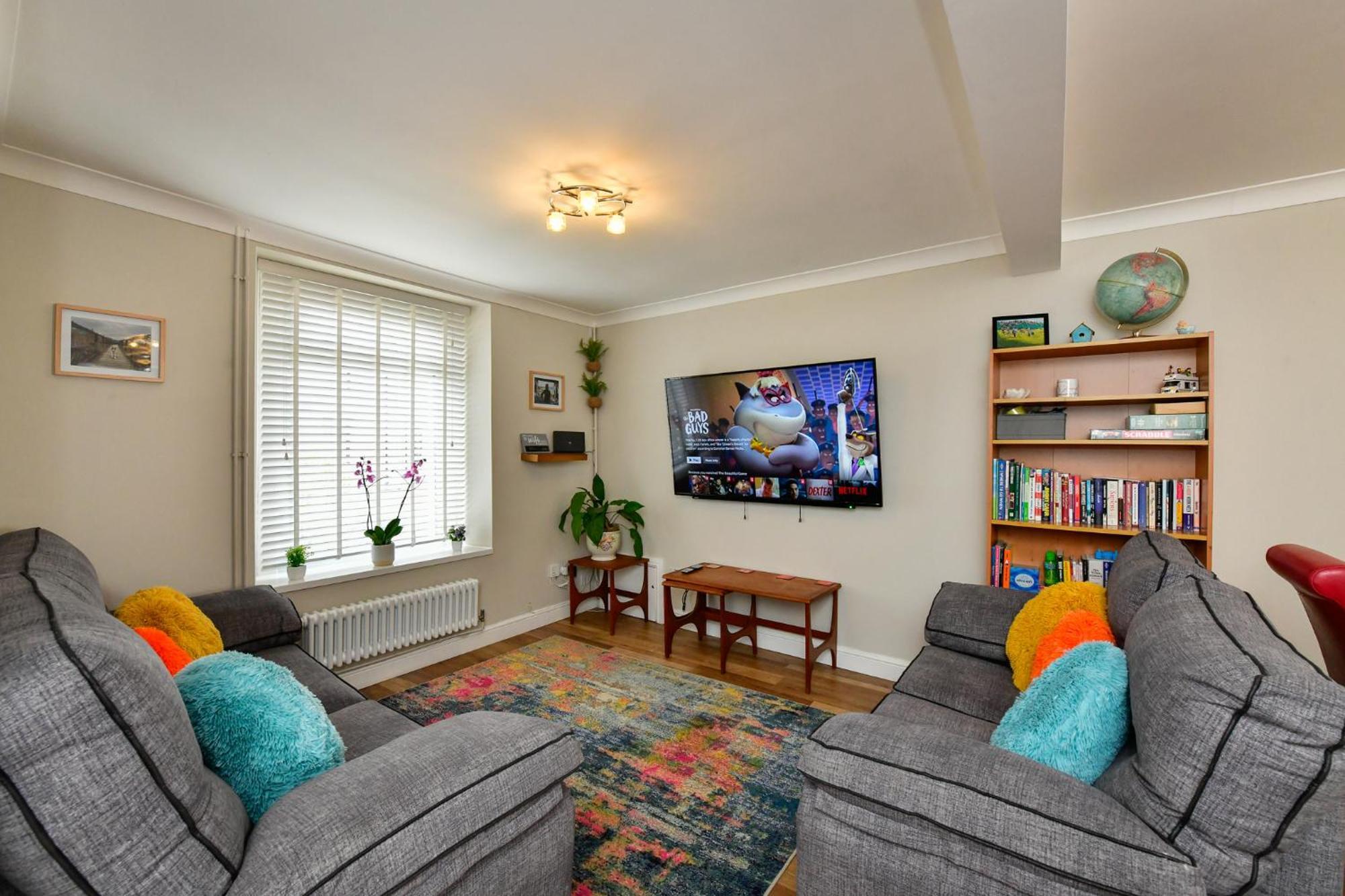 Free Parking - Heart Of The City - Superb Townhouse & Garden - Peaceful Area But Only 5Min Walk To Beach, Shops, Bars, Arena, Marina, Parks Swansea Exteriör bild